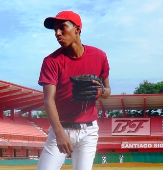 Preselecciones nacionales de béisbol convocan a ocho santiagueros